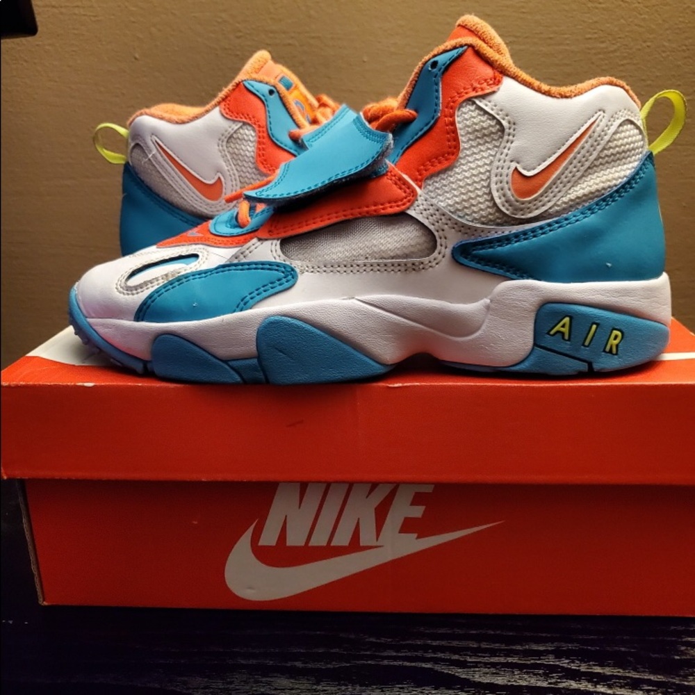 Nike Air Speed Turfs